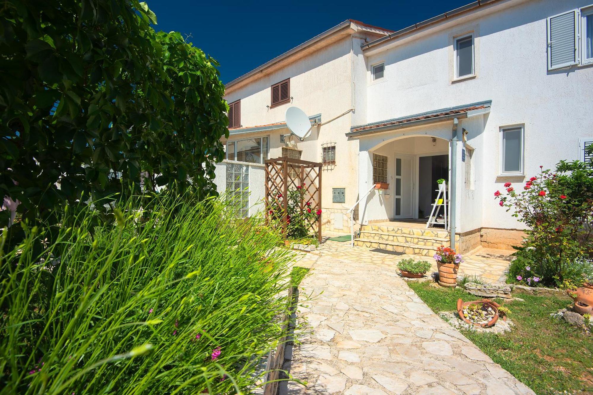 Apartment Lidija