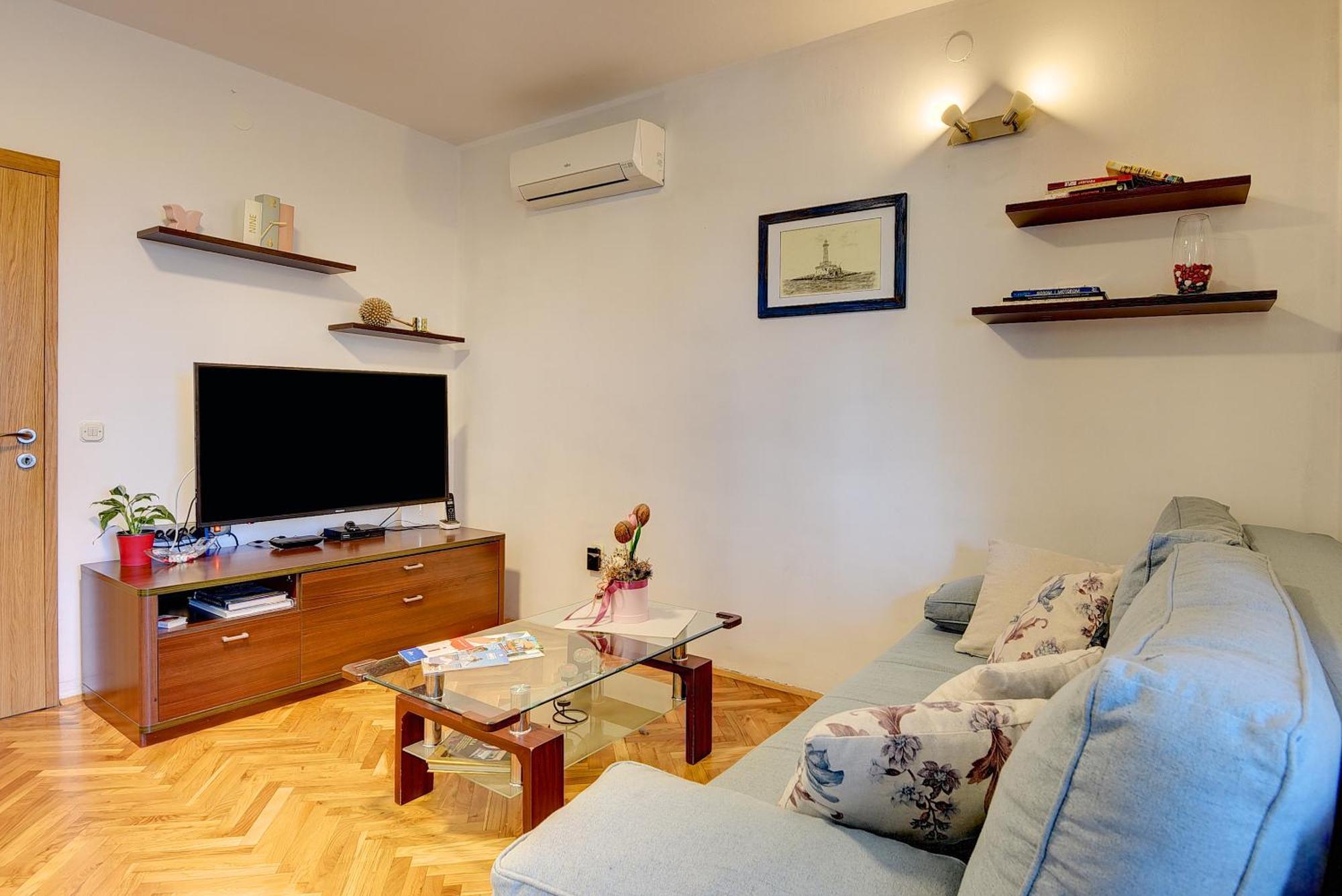 Apartment Lidija *
